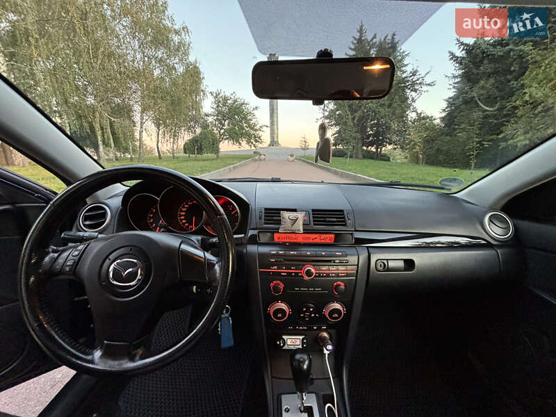 Хетчбек Mazda 3 2005 в Житомирі