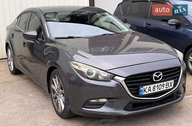 Седан Mazda 3 2017 в 