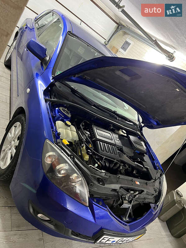 Седан Mazda 3 2009 в Луцке