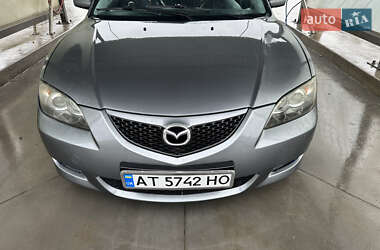 Седан Mazda 3 2004 в 