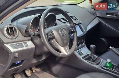Седан Mazda 3 2010 в 