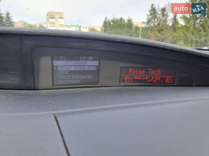 Седан Mazda 3 2010 в Ровно