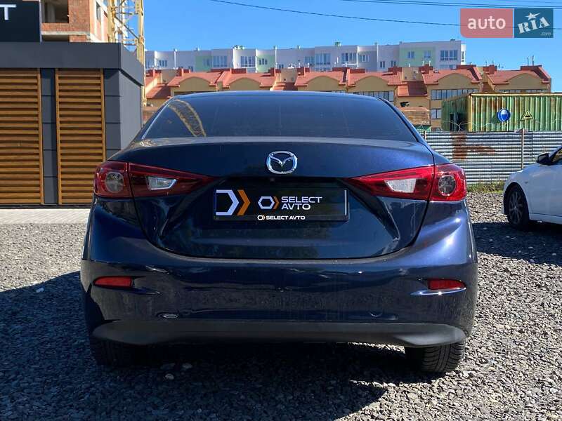 Седан Mazda 3 2016 в Львове