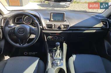 Седан Mazda 3 2016 в 
