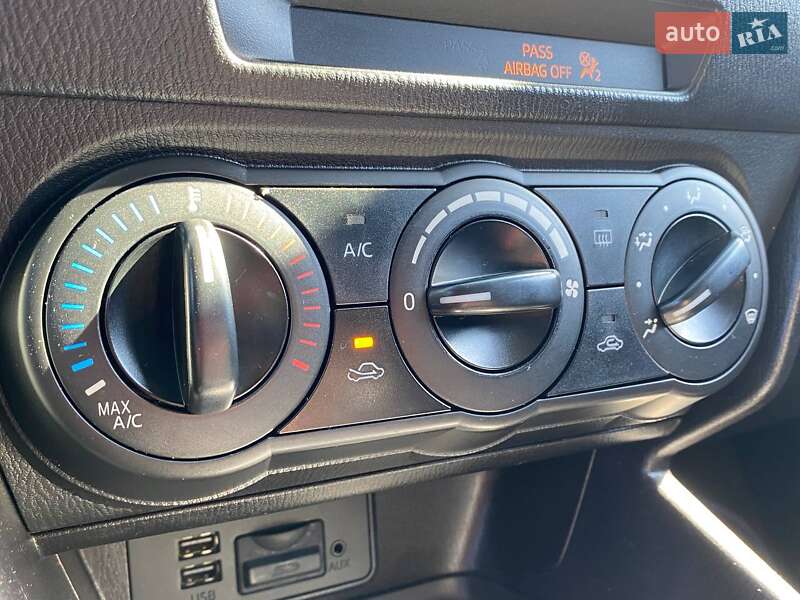 Седан Mazda 3 2016 в Львове