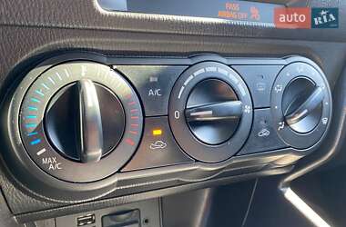 Седан Mazda 3 2016 в 