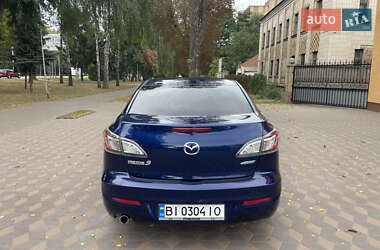 Седан Mazda 3 2012 в Лубнах
