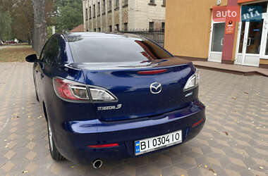 Седан Mazda 3 2012 в Лубнах