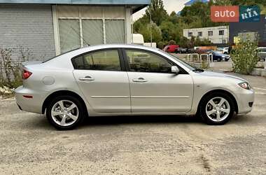 Седан Mazda 3 2006 в 