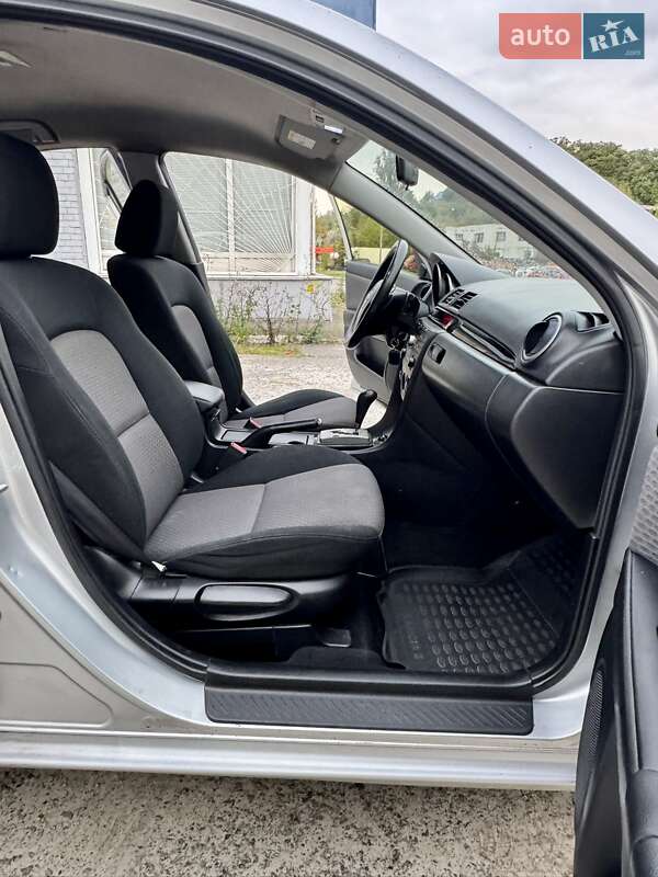 Седан Mazda 3 2006 в Киеве