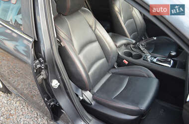 Седан Mazda 3 2015 в 