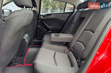 Седан Mazda 3 2015 в 