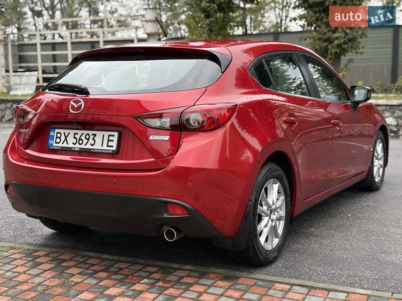 Хэтчбек Mazda 3 2015 в Виннице