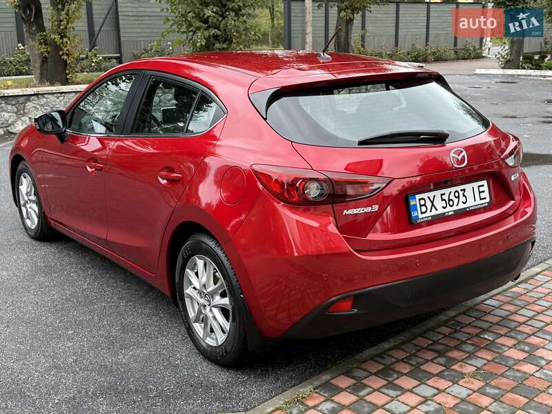Хэтчбек Mazda 3 2015 в Виннице