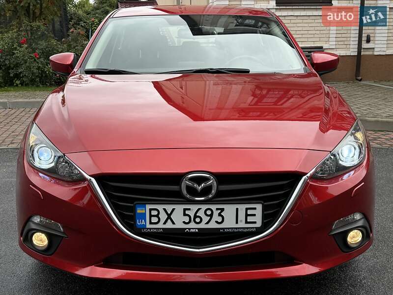 Хэтчбек Mazda 3 2015 в Виннице