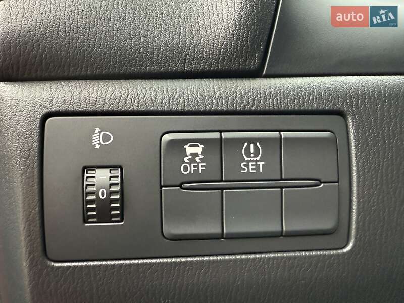 Хэтчбек Mazda 3 2015 в Виннице