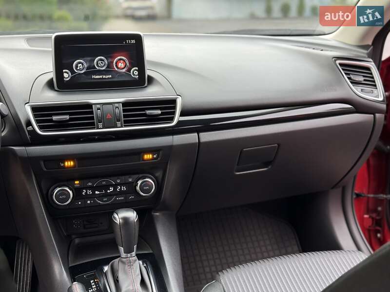 Хэтчбек Mazda 3 2015 в Виннице