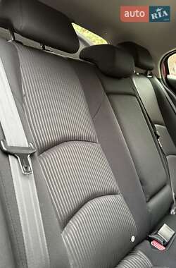 Хэтчбек Mazda 3 2015 в 