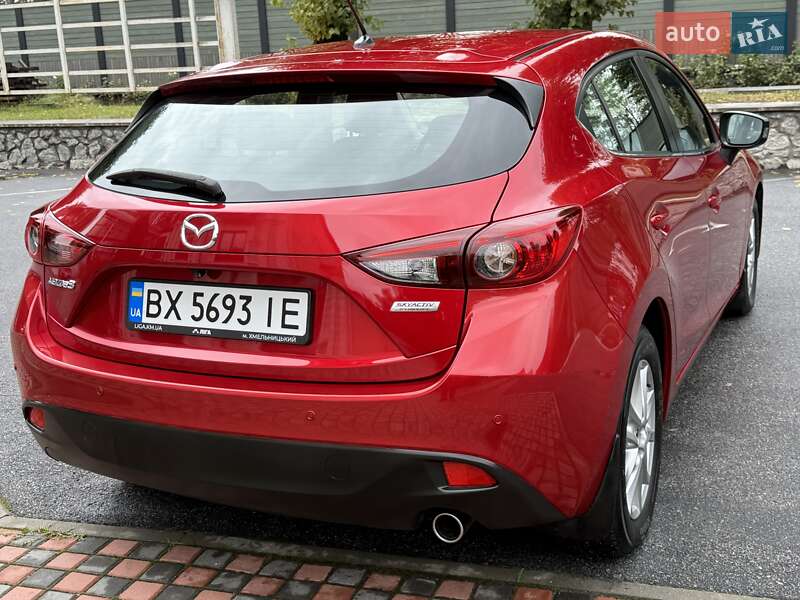 Хэтчбек Mazda 3 2015 в Виннице
