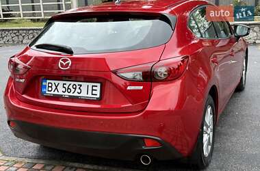 Хэтчбек Mazda 3 2015 в 