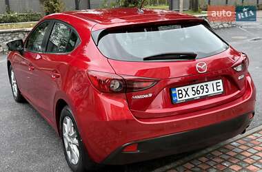 Хэтчбек Mazda 3 2015 в 