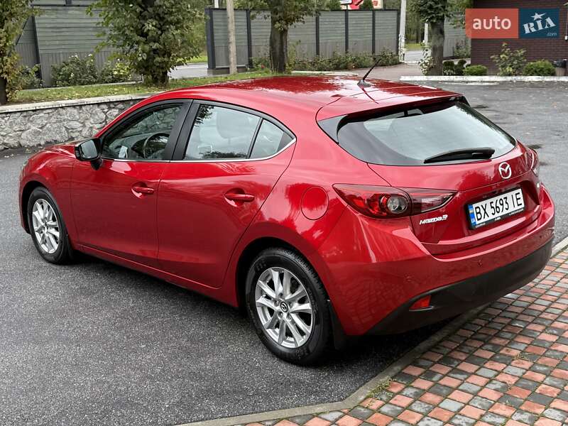 Хэтчбек Mazda 3 2015 в Виннице