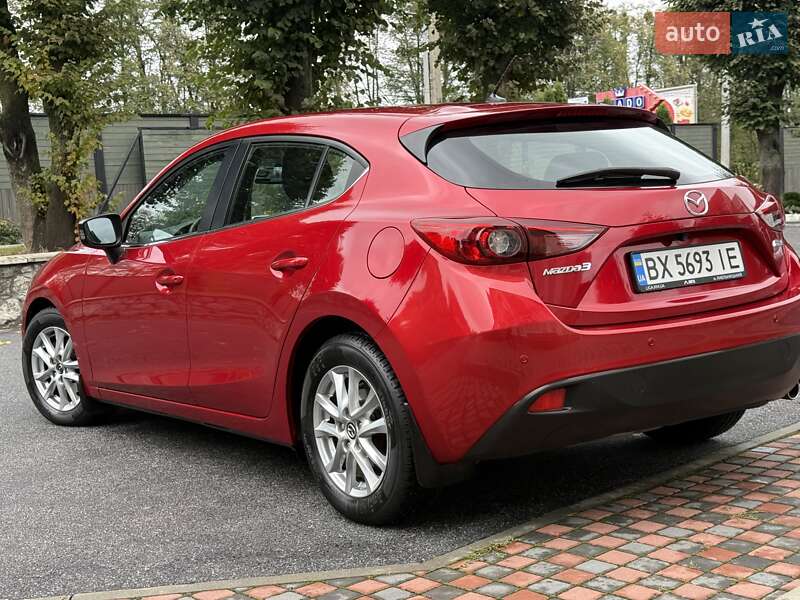 Хэтчбек Mazda 3 2015 в Виннице