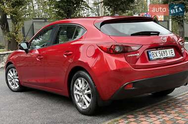 Хэтчбек Mazda 3 2015 в 