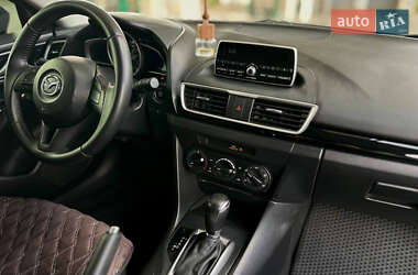 Седан Mazda 3 2014 в 