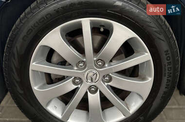 Седан Mazda 3 2014 в 