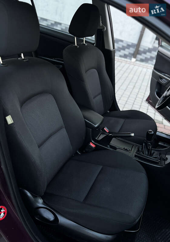 Седан Mazda 3 2007 в Тернополе
