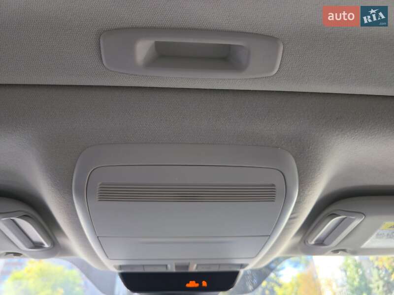 Седан Mazda 3 2021 в Днепре