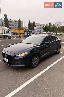 Седан Mazda 3 2017 в 