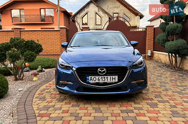 Хэтчбек Mazda 3 2018 в 