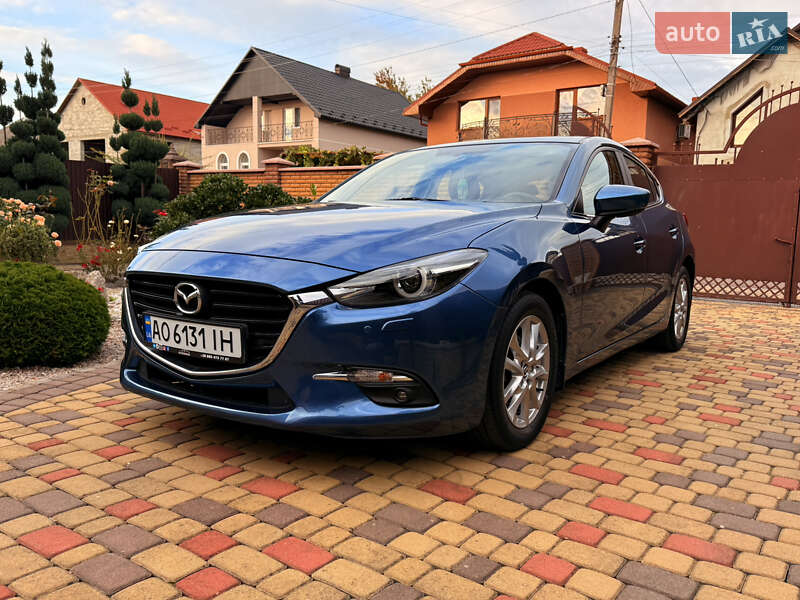 Хэтчбек Mazda 3 2018 в Мукачево