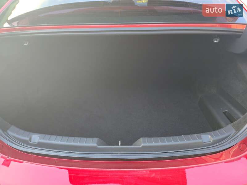 Седан Mazda 3 2021 в Днепре