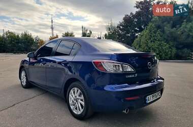 Седан Mazda 3 2013 в 