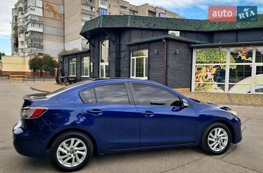Седан Mazda 3 2013 в 