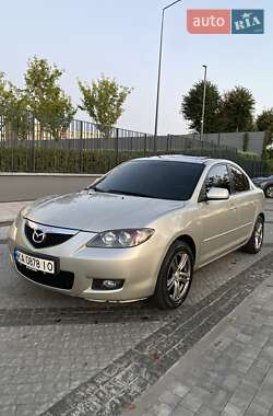 Седан Mazda 3 2006 в Киеве