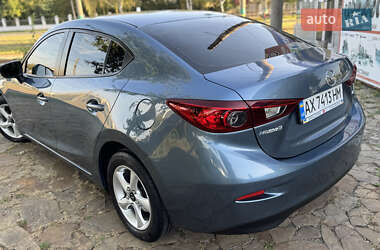 Седан Mazda 3 2014 в 