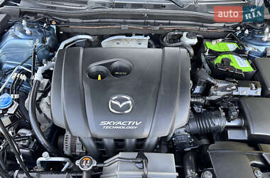 Седан Mazda 3 2014 в 