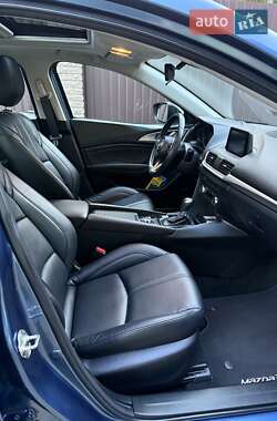 Седан Mazda 3 2018 в 