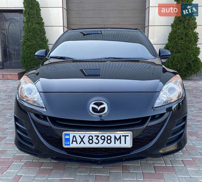 Хэтчбек Mazda 3 2009 в 