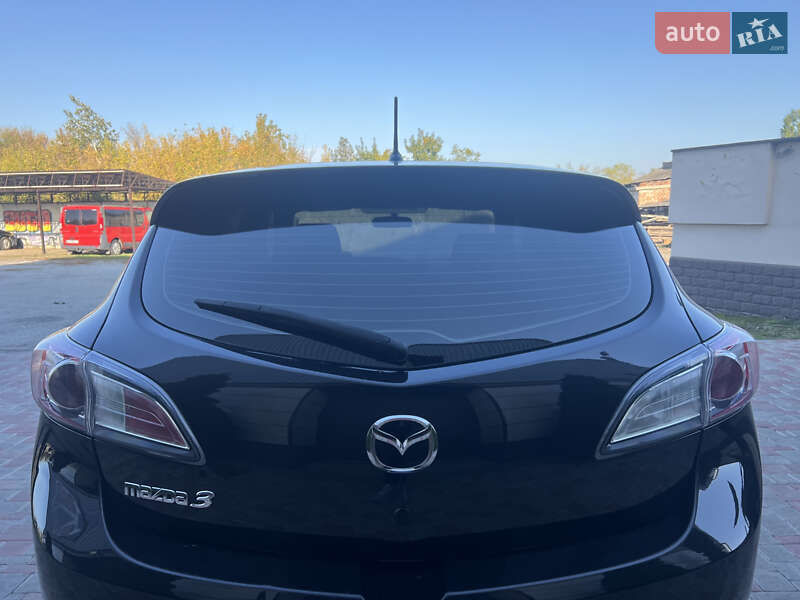 Хэтчбек Mazda 3 2009 в Краснопавловке