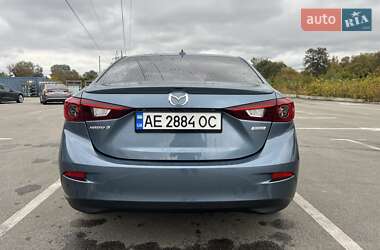 Седан Mazda 3 2013 в 