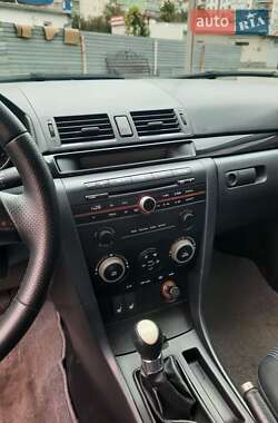 Седан Mazda 3 2004 в  фото 14 Седан Mazda 3 2004 в