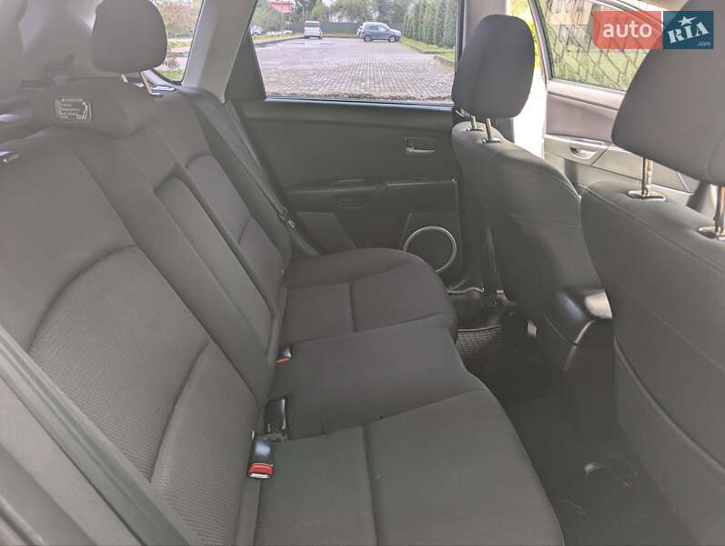 Хэтчбек Mazda 3 2006 в Коломые