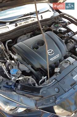 Хэтчбек Mazda 3 2015 в 