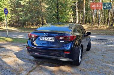 Седан Mazda 3 2015 в 