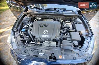 Седан Mazda 3 2015 в 